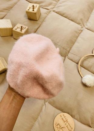 Берет, шапка