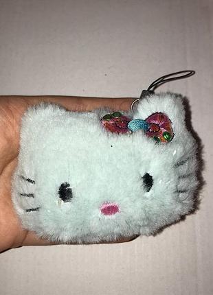 Брелок hello kitty пушистый