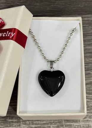 Оригинальный подарок девушке - натуральный камень чёрный агат кулон в форме сердечка на цепочке в коробочке4 фото