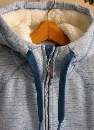Стильна, тепла куртка з капюшоном на плюші, розміри (m, л евро)8 фото