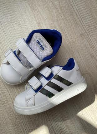 Кроссовки adidas2 фото