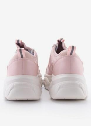 Стильні рожеві пудра кросівки на платформі масивні модні кроси трендові світлі4 фото