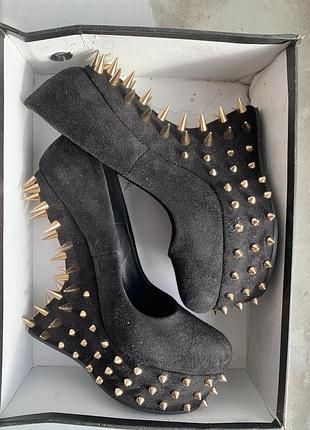 Туфлі