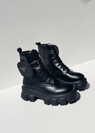 Жіночі шкіряні черевики на замочку збоку boots black jack