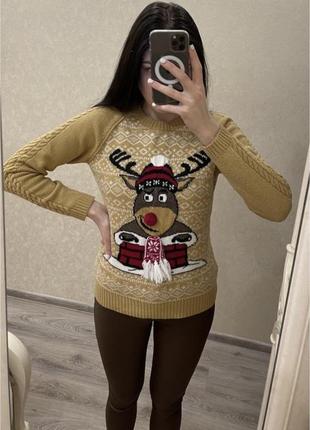 Свитер женский