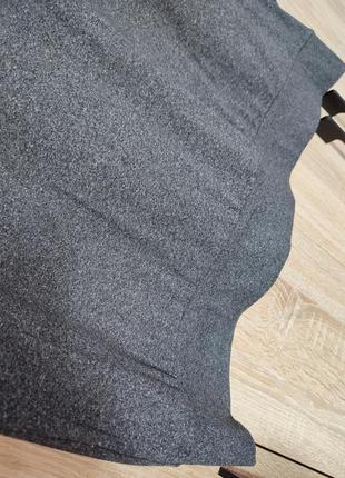 Серая спортивная футболка для занятий спортом размер