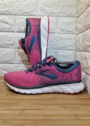 Кроссовки brooks