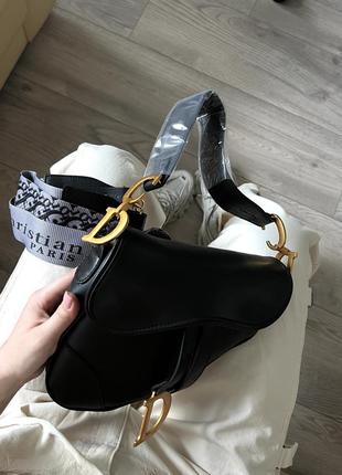 Женская сумка в стиле dior saddle, черного цвета3 фото