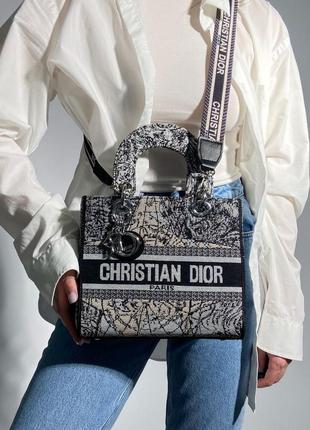 Сумка у стилі christian dior