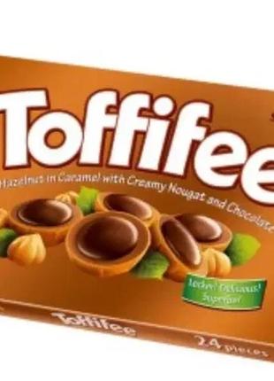 Цукерки в коробці toffifee, 200 г (24 шт.), німеччина. цукерки шоколадні з цілим фундуком