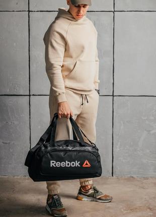 Спортивна дорожня сумка reebok чорна жіноча  чоловіча7 фото