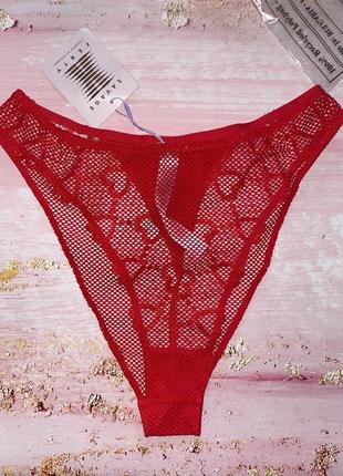 Красные трусики бразилиана в сердечках в красную сетку кружево от savage fenty by rihanna в подарок на особый случай very sexy10 фото