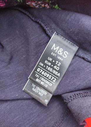 Marks&spencer темно-синя футболка з вишивкою6 фото