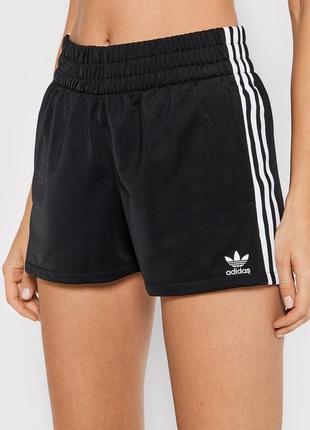 Шорты adidas