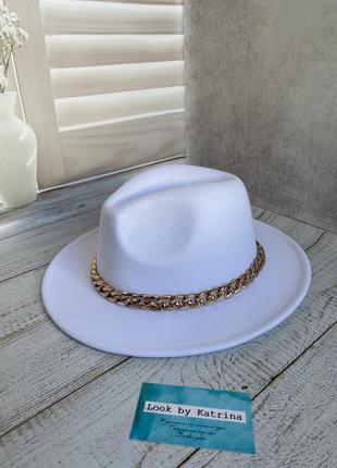 Белая элегантная шляпка федора3 фото