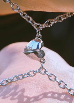 Парные браслеты с  магнитом две половинки  сердца на якорной цепочке1 фото