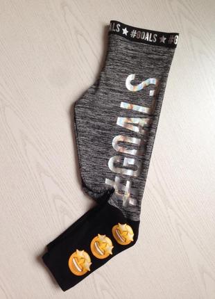 Знижка! лосини з аплікацією і сріблястим логотипом