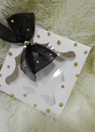 Подарочная коробка