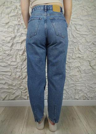 Джинсы slouchy синие от stradivarius размер 34 (xs)