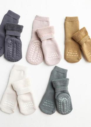 Зимові шкарпетки зі стопперами  антиковзаючі теплі зимові шкарпетки7 фото