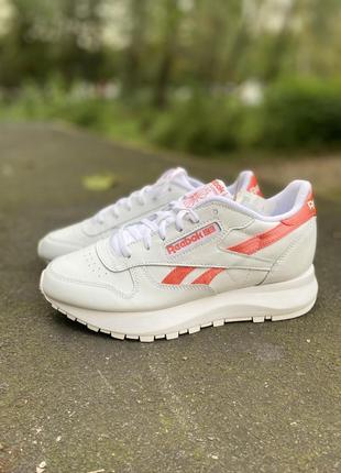 Кроссовки кожаные reebok classic leather gw3795