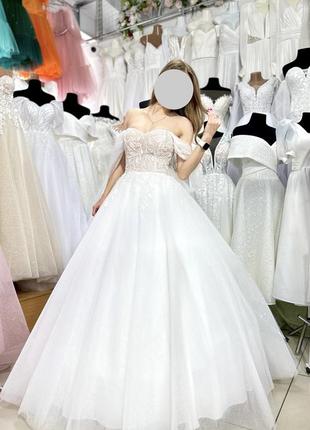 Весільна сукня 2023