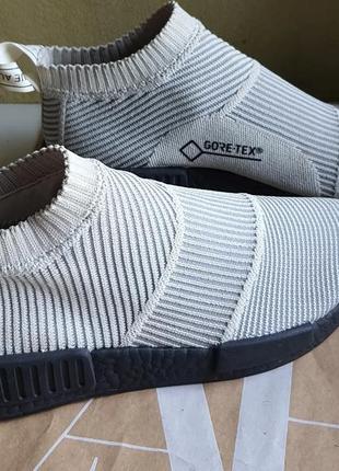 Кроссовки adidas nmd cs1 gore-tex
42 размер8 фото