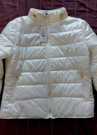 Куртка осенняя белого цвета