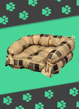 М'який лежачок для котів та собак власного виробництва "барон" бежевого кольору