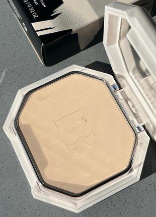 Пресована пудра fenty beauty by rihanna pro filt’r soft matte longwear powder foundation, відтінок 145