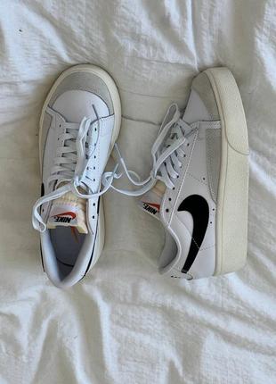 Жіночі кросівки nike blazer low platform найк блейзер на платформу