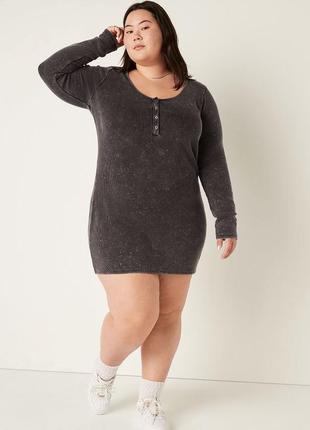 Плаття victoria's secret pink з довгими рукавами