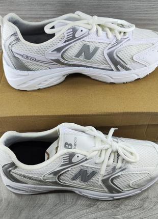 Мужские спортивные кроссовки 40 размер ( 25,3 см ) белые модные легкие кроссовки сетка дышащие текстиль2 фото