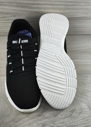 Чоловічі спортивні кросівки 45 розмір (28,2 см) чорні модні легкі кросівки4 фото