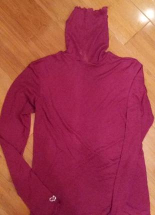 Продам дуже красивий фірмовий гольфик