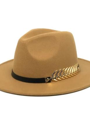 Стильний фетровий капелюх федора з пером малиновий 56-58р (934)5 фото