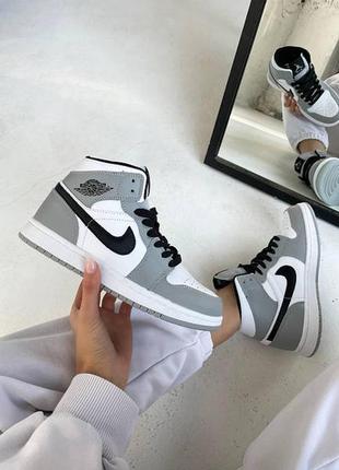 Кроссовки кожаные nike air jordan 1 серые с белым