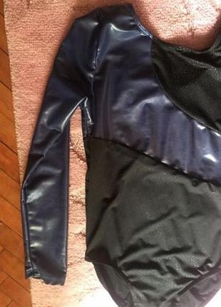 Шикарний спортивний боді