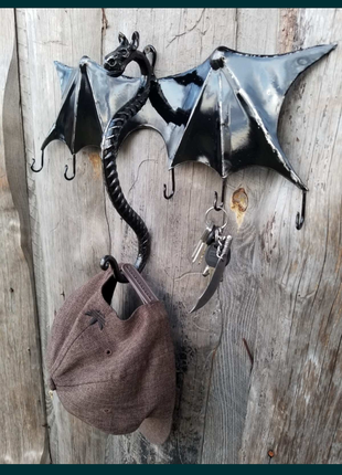Кована ключниця-оберіг,, дракон ", сувенір подарунок ручна робота3 фото