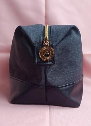 Косметичка.azzaro.