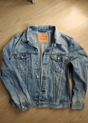 Классическая джинсовая куртка1 фото