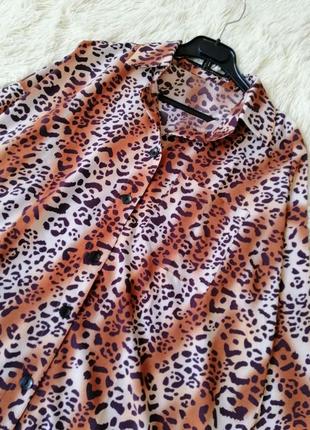 Легка літня сорочка крепдешин принт лео леопард з боків розрізи  лёгкая летняя рубашка крепдешин при6 фото