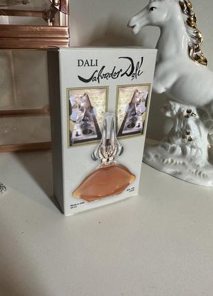 Схожий на salvador dalí dali parfum de toilette, сальвадор далі2 фото