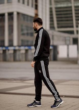 Спортивні штани adidas