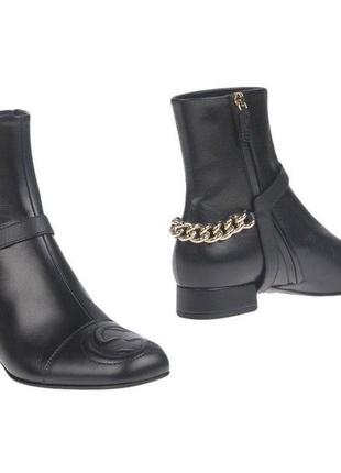 Кожаные ботинки с цепочкой ботинки из натуральной кожи gucci оригинал чёрные ботинки с натуральной кожи ботинки с цепами1 фото