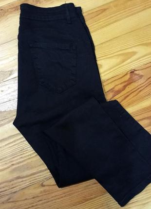 Актуальные черные базовые джинсы женские высокая посадка м1 фото