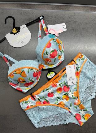 Комплект с кружевом