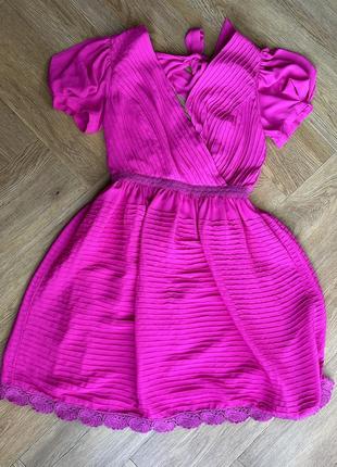 Розовое платье alice