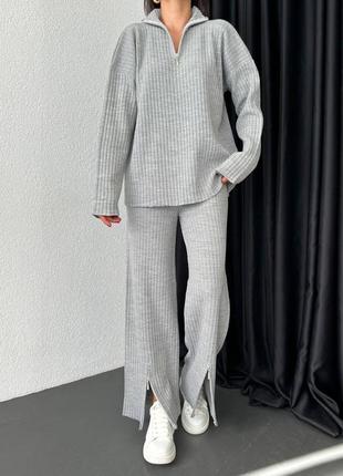 Женский трендовый серый трикотажный костюм оверсайз джемпер + широкие брюки 2023 года весна осень3 фото