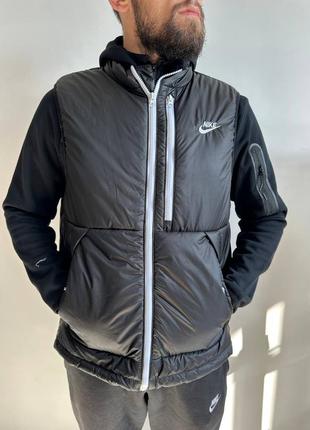 Жилетка nike therma-fit  найк2 фото